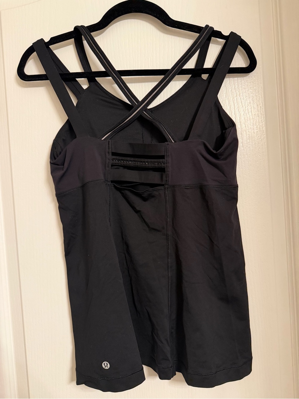 lululemon athletica Black Cross-Back Built-In Bra Tank